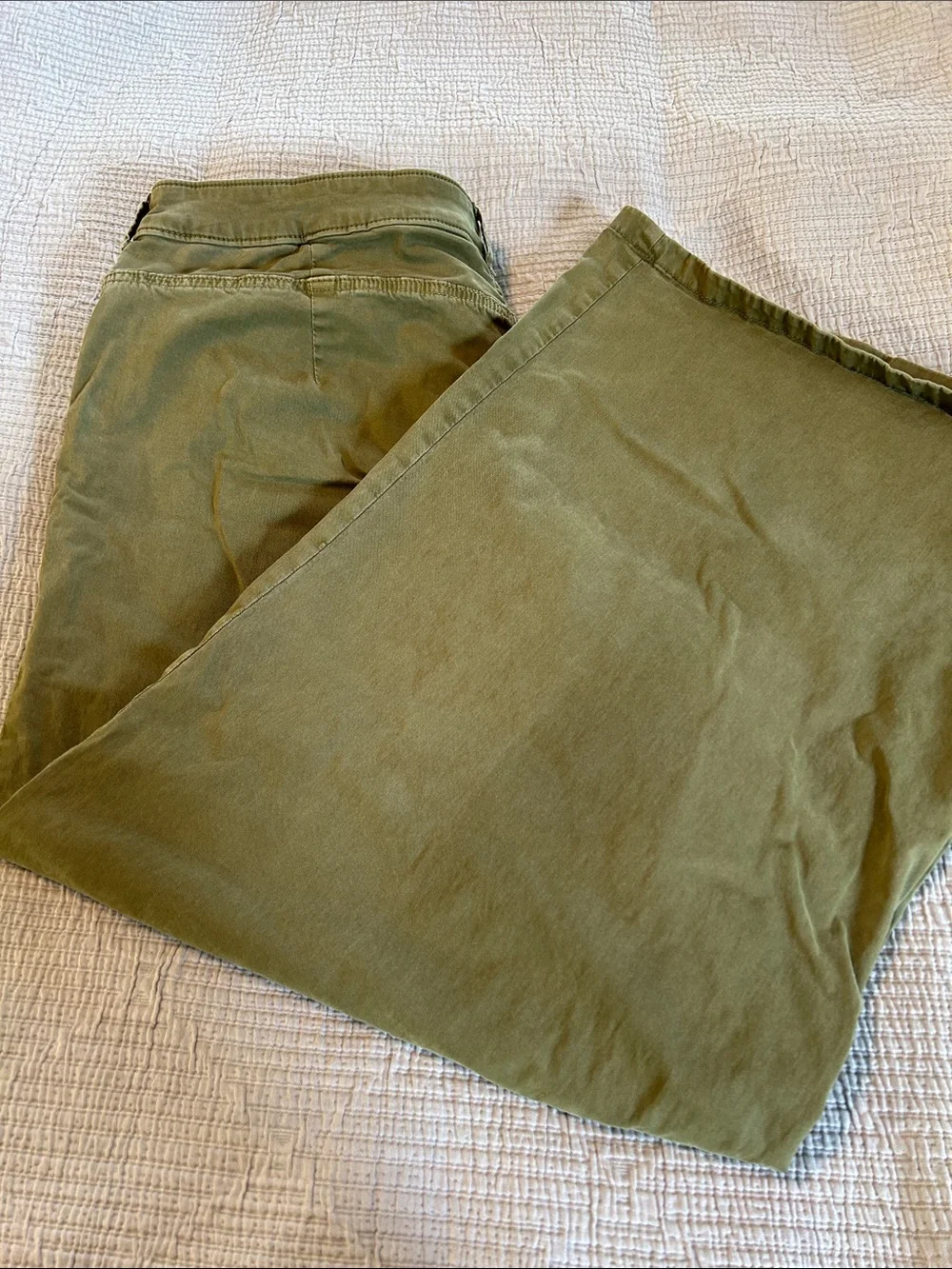 Pilcro Olive Green Wide-Leg Women's Pants - Picture 4 of 4